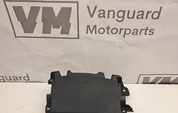 Hyundai i40 Knee airbag 569703Z200RY