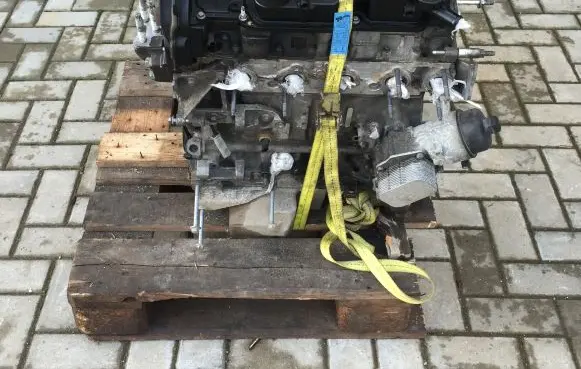 Ford Courier Engine 9802040680 16047 9685177110E