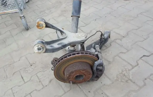 Iveco Daily 6th gen Front wheel hub spindle knuckle