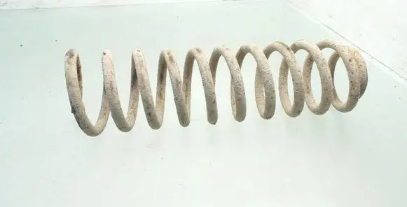 Volkswagen Golf III Rear coil spring