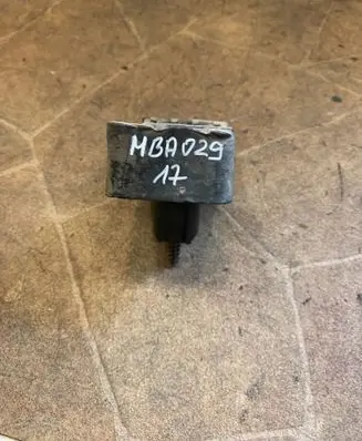 Mercedes-Benz C W204 Jacking socket point A2046900009