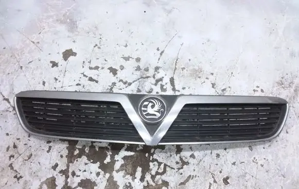 Opel Vectra C Front bumper upper radiator grill 13106814 464192822