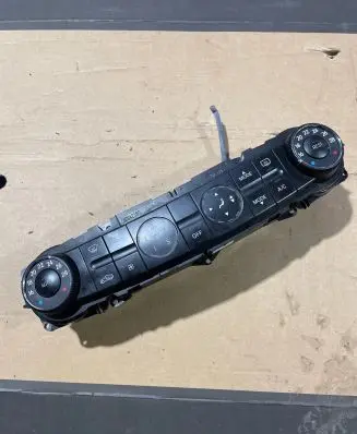Mercedes-Benz CLS C219 Climate control unit 2198300585 00034605