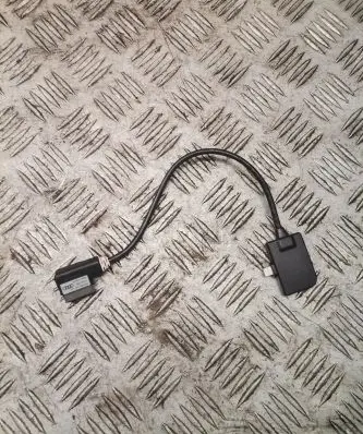 Audi A4 S4 B8 8K iPod connector socket 4f0051510ac
