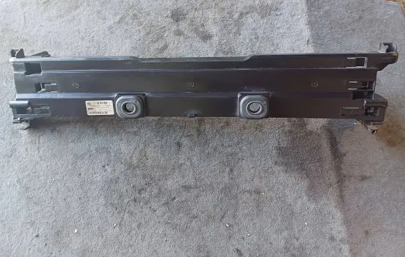BMW 5 F10 F11 Radiator support slam panel bracket 7603625 39814061