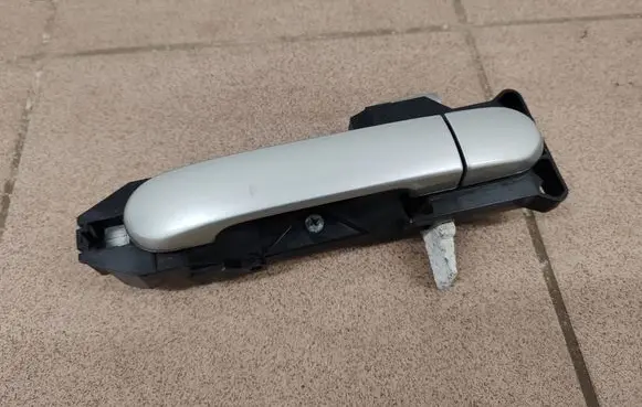 Nissan Note (E11) Rear door exterior handle 242274