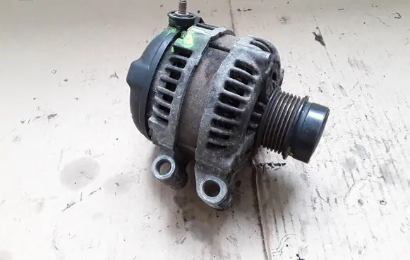 Jaguar S-Type Generator/alternator 4R8310300AB 1042103720