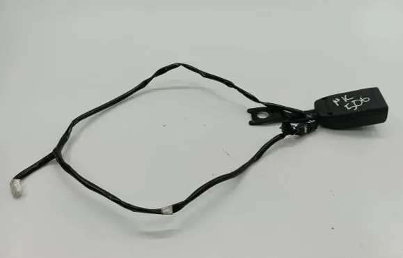 Mitsubishi Outlander Front seatbelt buckle
