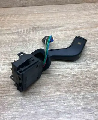 Opel Astra G Indicator stalk 90560990 1ZZ63700
