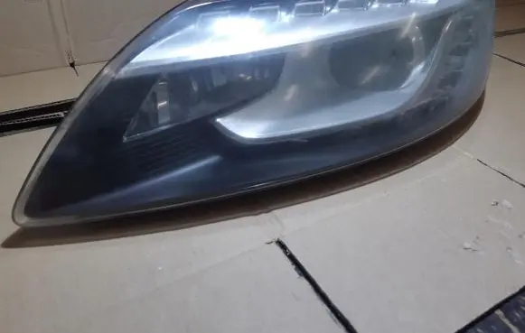 Audi Q7 4L Headlight/headlamp