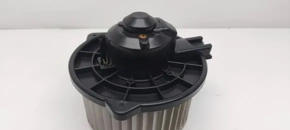 Toyota Corolla E120 E130 Heater fan/blower 194000