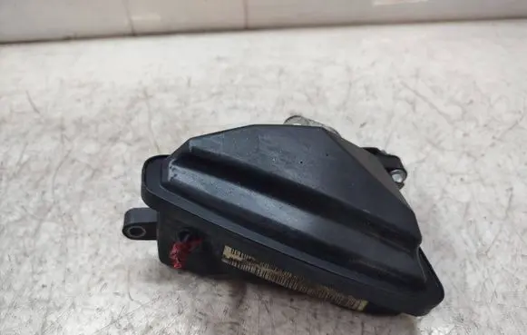Mercedes-Benz ML W164 Intake resonator A6421400087