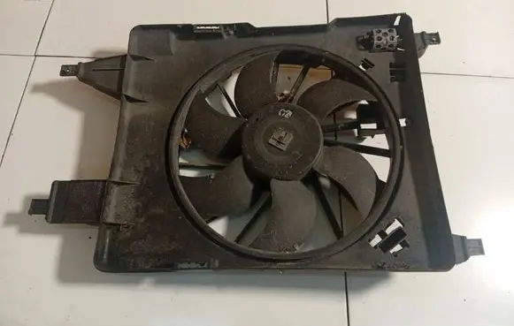 Renault Megane II Radiator cooling fan shroud 5020212