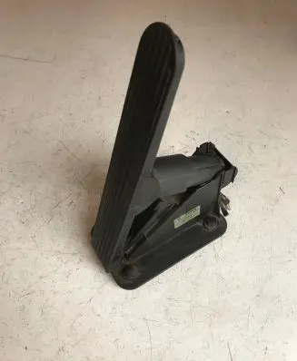 Smart ForTwo I Accelerator throttle pedal 0280752230