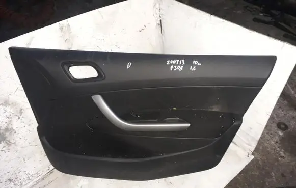 Peugeot 308 Front door card panel trim
