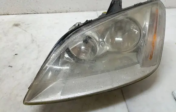 Ford C-MAX I Headlight/headlamp 270605