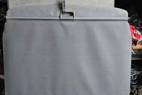 Opel Vectra C Parcel shelf load cover brak