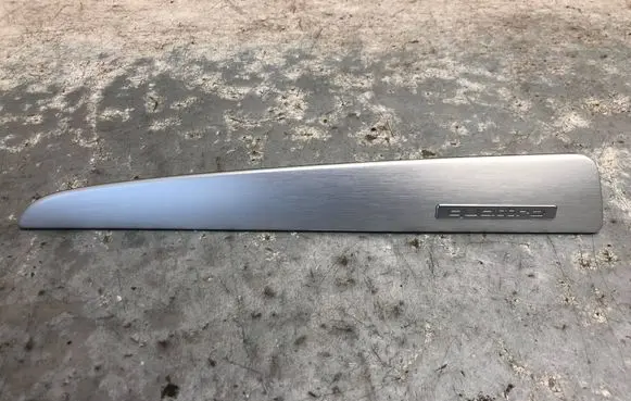 Audi Q5 SQ5 Dashboard glove box trim 8R1853190