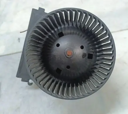 Volkswagen PASSAT B5 Heater fan/blower 8D1819021A 655796S
