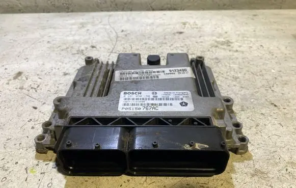 Jeep Grand Cherokee Engine control unit/module P05150767AC 1039S62605 0281030158