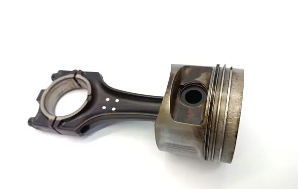 BMW 3 E30 Piston with connecting rod