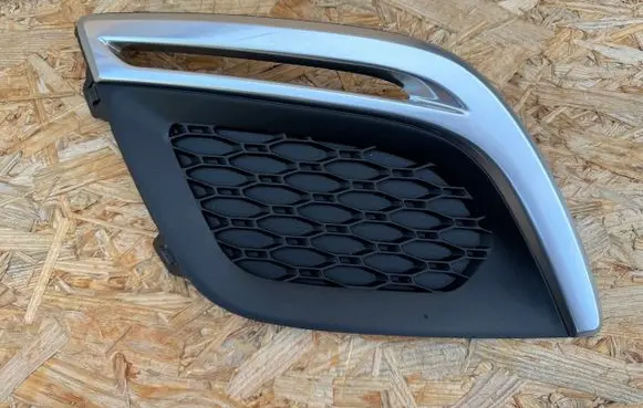Volvo XC60 Front bumper lower grill 31290433 31290435