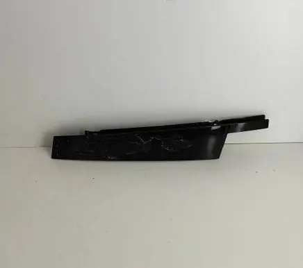Front door glass trim molding