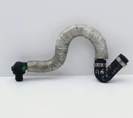 Audi A6 S6 C5 4B Vacuum line/pipe/hose 027133783B