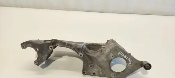 Skoda Octavia Mk1 (1U) A/C compressor mount bracket 