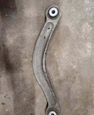 Mercedes-Benz C W204 Rear control arm 20407