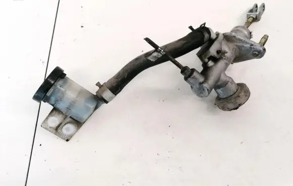 Nissan Almera N16 Clutch master cylinder