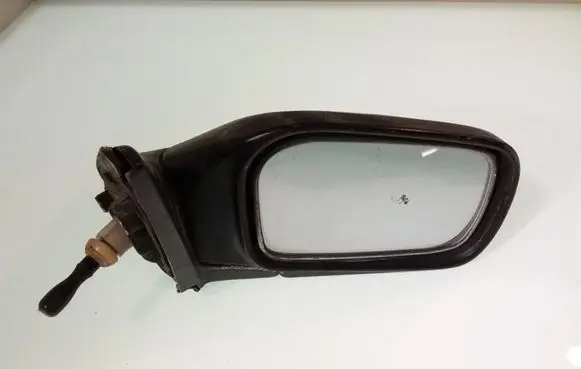 Nissan Sunny Front door electric wing mirror E13023254