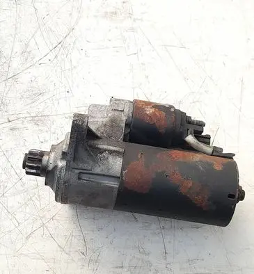 Volkswagen Touran I Starter motor 1005831332