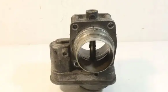 Opel Astra J Throttle body valve 898105210