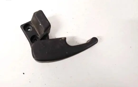Engine bonnet (hood) release handle