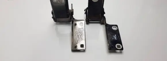 Peugeot 407 Tailgate/trunk/boot hinge