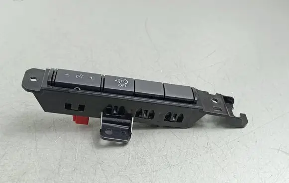 Nissan X-Trail T33 Interior lighting switch 681066RR0A 681RU6RR0A