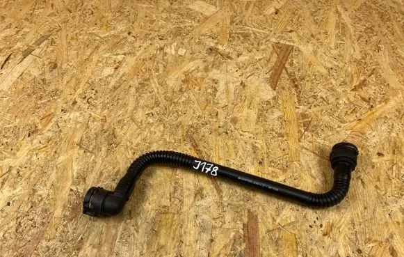 Mercedes-Benz S W222 Engine coolant pipe/hose A2225015091
