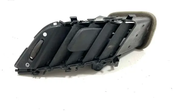 Ford Fiesta Dash center air vent grill 8A61A018B09 40138
