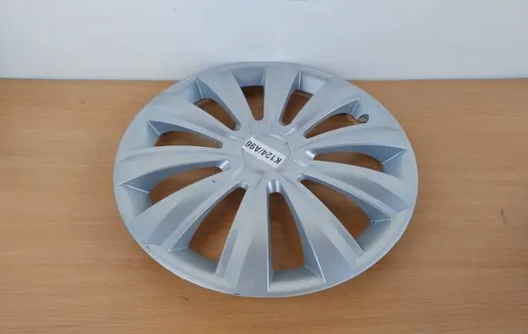 Volkswagen PASSAT B5 R15 wheel hub/cap/trim DELTA15