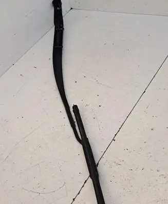 Toyota Prius+ (ZVW40) Windshield/front glass wiper blade G122018