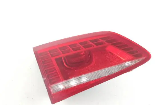 Volkswagen PASSAT B7 Tailgate rear/tail lights 3AF945307F