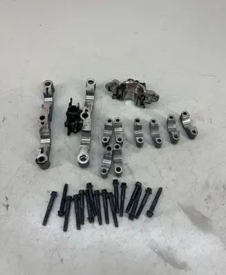 Opel Insignia B Camshaft holder 