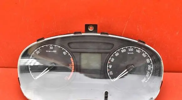 Skoda Fabia Mk2 (5J) Speedometer (instrument cluster) 5J0920800C
