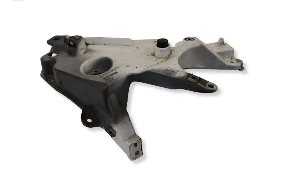 Volvo S90, V90 Fender mounting bracket 31378985 AD701