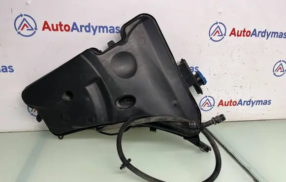 BMW 7 G11 G12 Windshield washer fluid reservoir/tank 8491830 61668491830 7357291