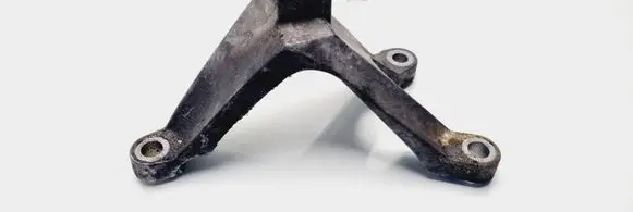 Mazda 3 I Gearbox mounting bracket
