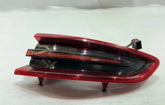 Porsche Macan (95B) Rear/tail lights 95B945096 95B945096E