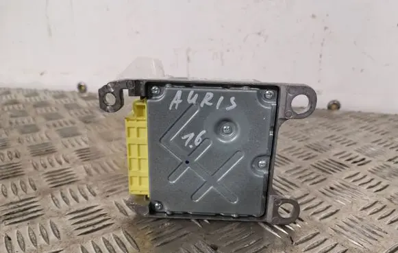 Toyota Auris E180 Airbag control unit/module 8917002B90 226370101