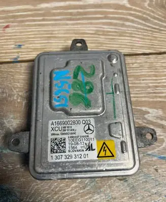 Mercedes-Benz A W176 Headlight ballast module Xenon A1669002800 10EEG110011 130732931201